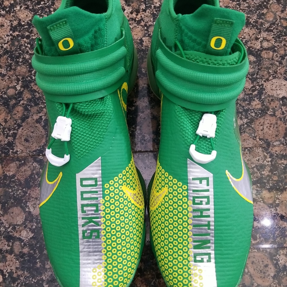 oregon ducks jordan 11 cleats